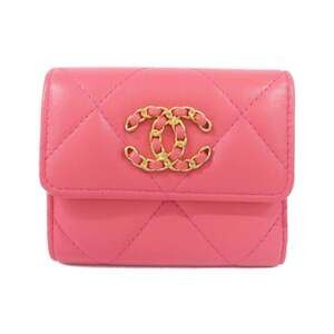 CHANEL Pink Wallet